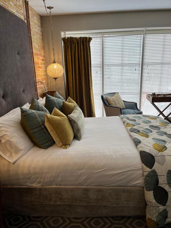 Deluxe Double Room image 1