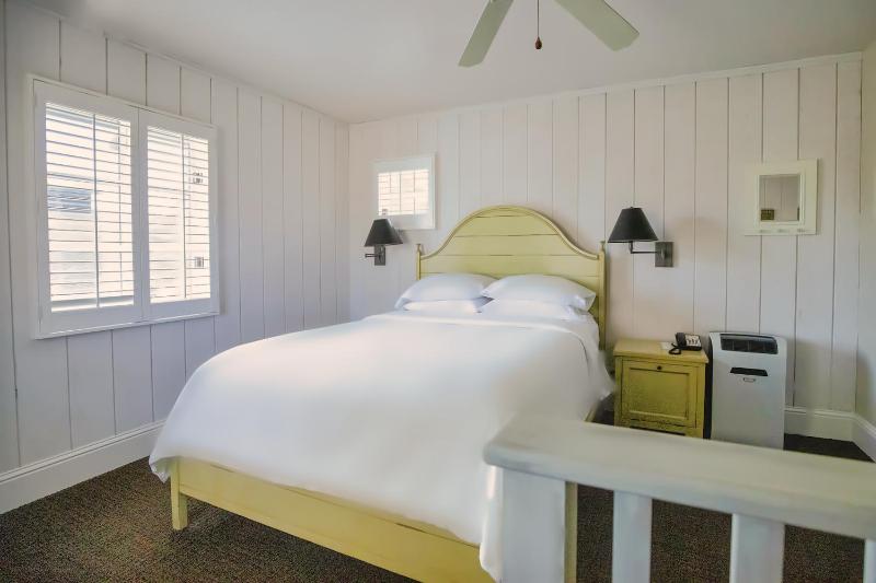 Superior Queen Room image 1