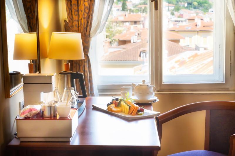 Standard Twin/Double Room with Sea Side image 1