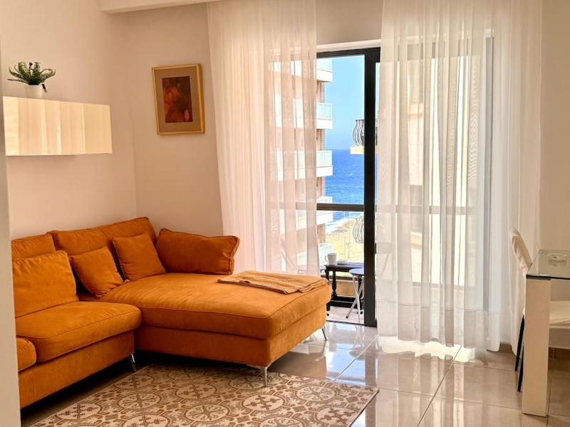Luxury 3BR Apt With Seaview Sliema Images