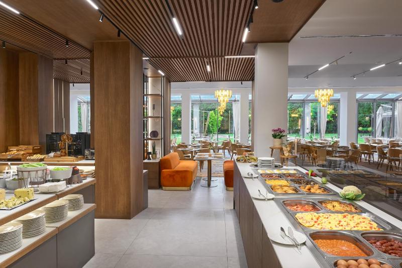 Radisson Hotel Plovdiv - image 13