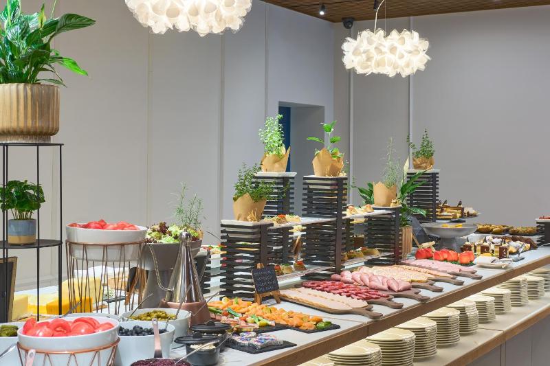 Radisson Hotel Plovdiv - image 10
