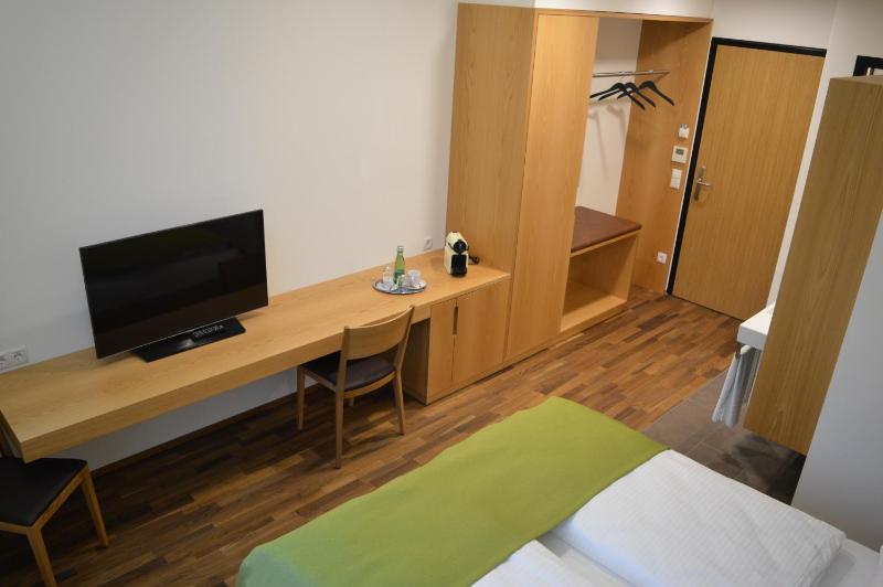 Double Room image 2