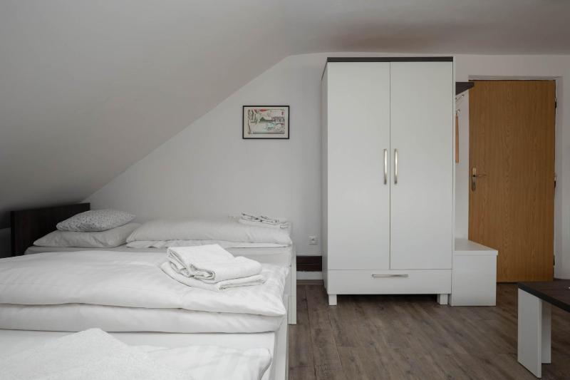 Triple Room image 4