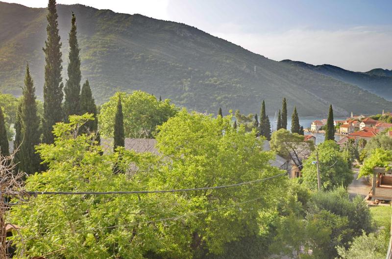 One-Bedroom Apartment with Balcony (4 Adults) image 2