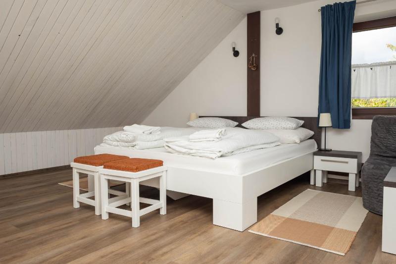 Quadruple Room image 2