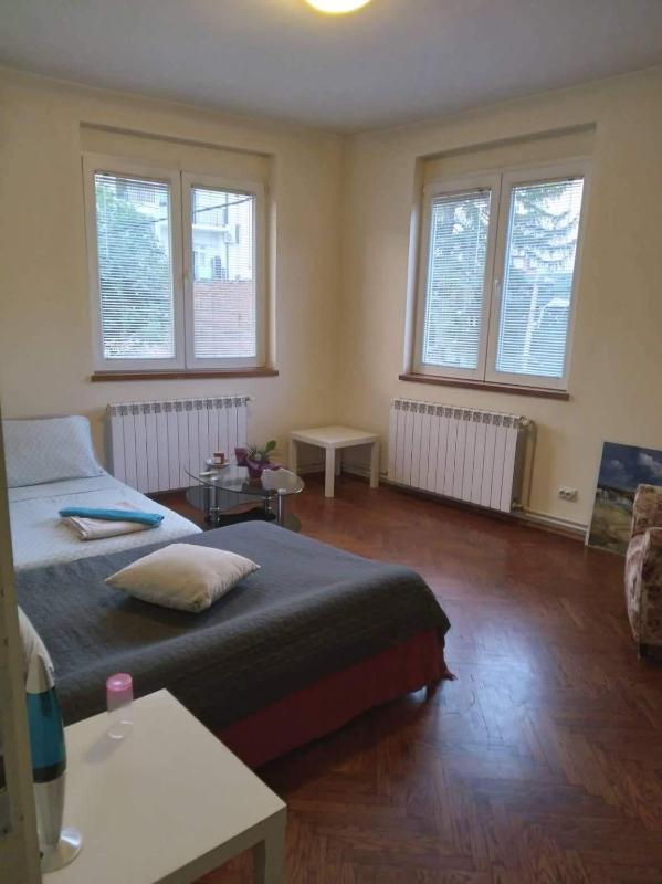 Single Room image 3