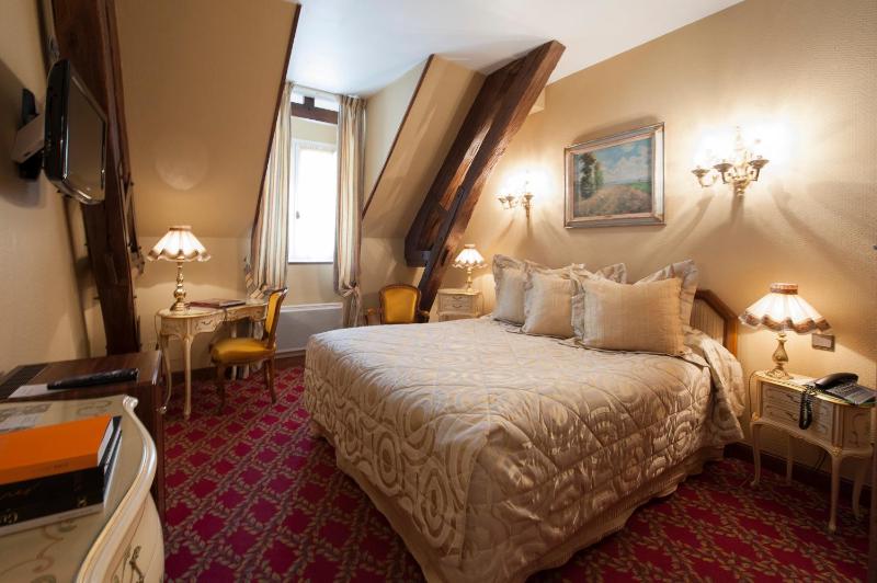Village Room image 2