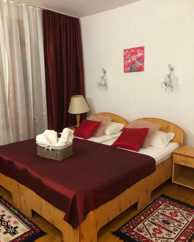 Deluxe Double Room with Balcony image 1
