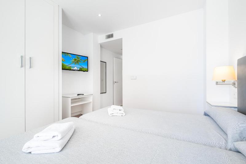 Apartamentos Les Dunes Centro Levante Beach - image 18
