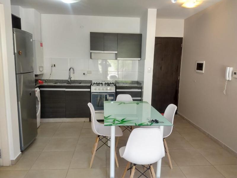Zona residencial frente al lago! - image 5