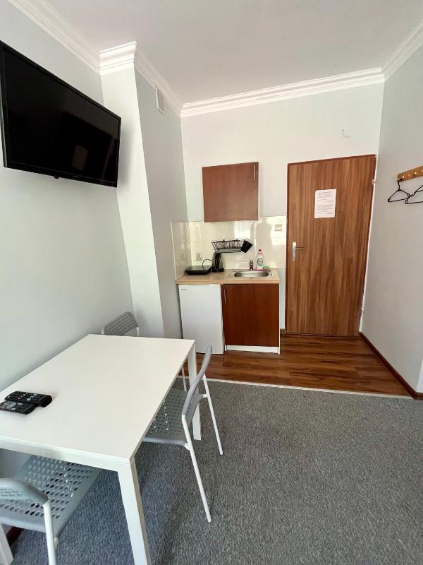 Triple Room with Garden View image 4