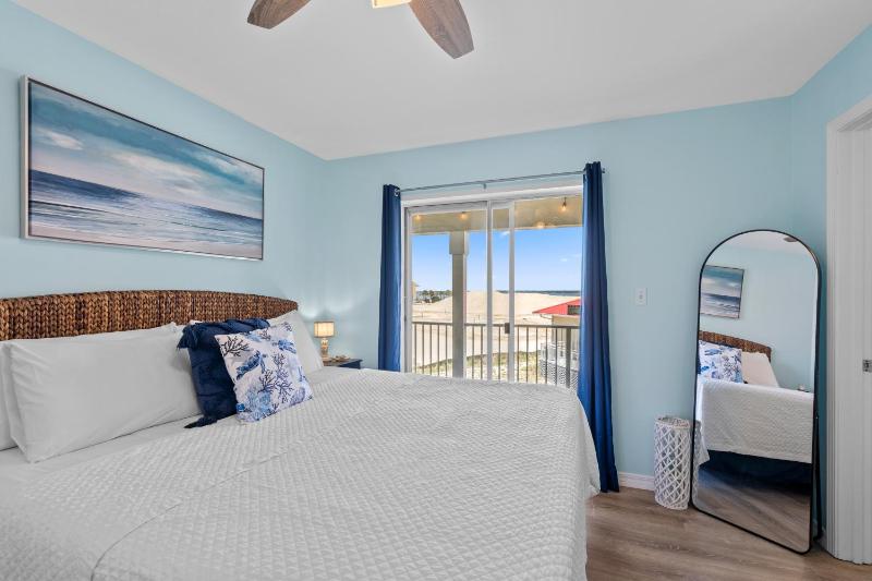 Sunset Harbor Unit 422 - image 43