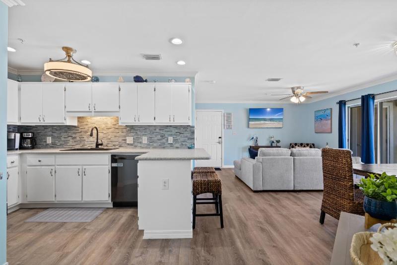 Sunset Harbor Unit 422 - image 21