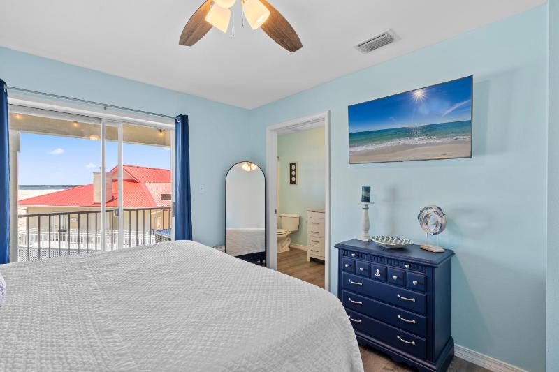 Sunset Harbor Unit 422 - image 38