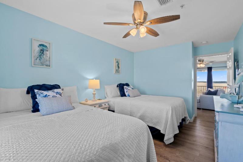 Sunset Harbor Unit 422 - image 23