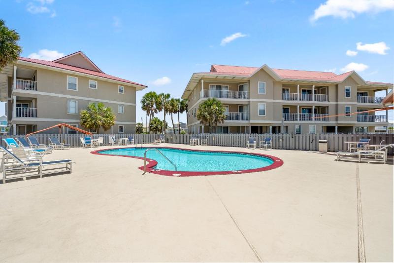 Sunset Harbor Unit 422 - image 15