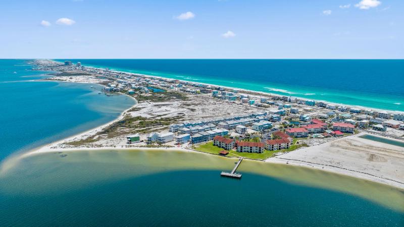 Sunset Harbor Unit 422 - image 6
