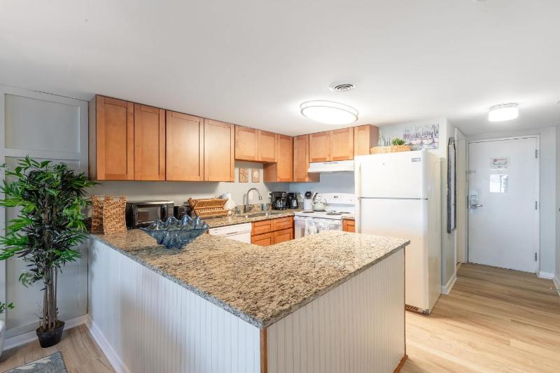 Two-Bedroom Apartment with Bay View image 3