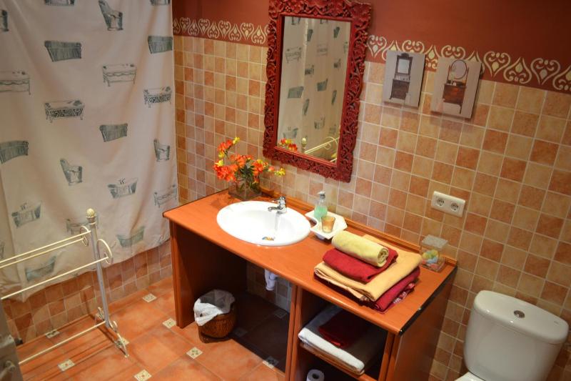 Double or Twin Room image 3