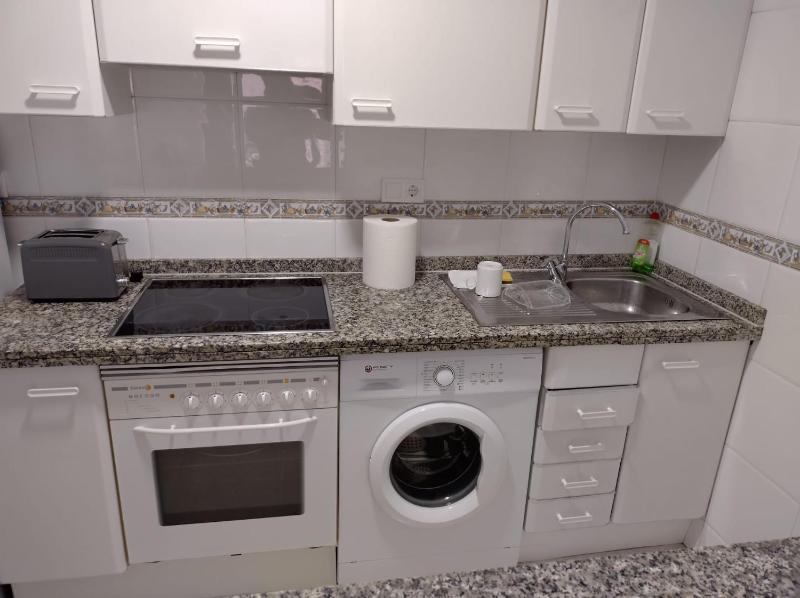 Cajal Apartments - image 16