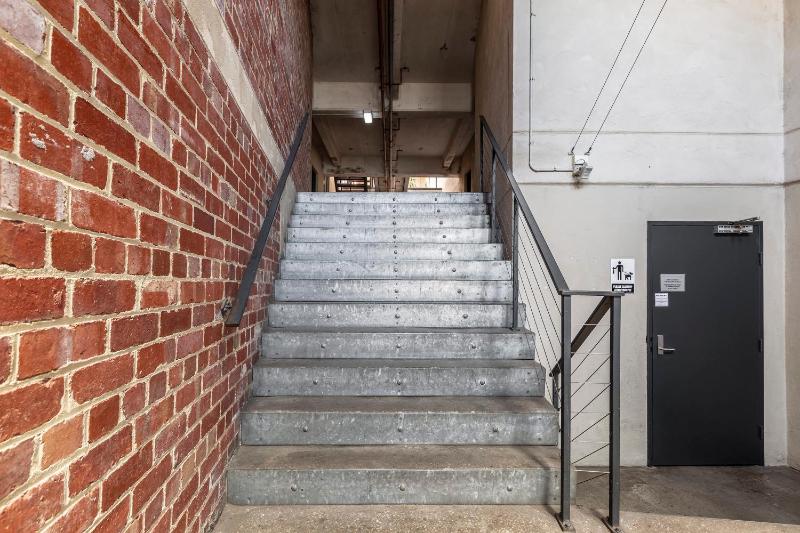 VAQUAY Charlies Chocolate Factory in Fitzroy - image 16