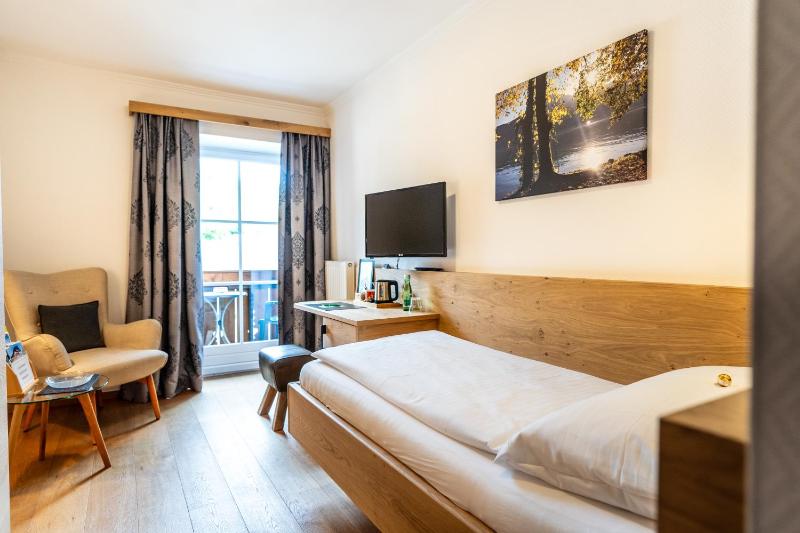 Single Room with Balcony image 1