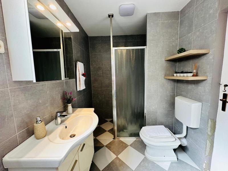 Beach house Bol - image 11