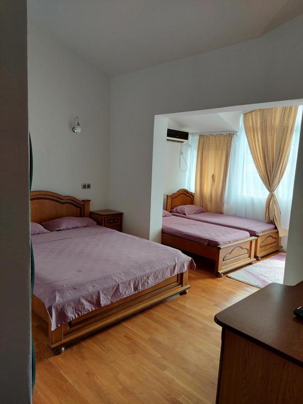 Quadruple Room image 4