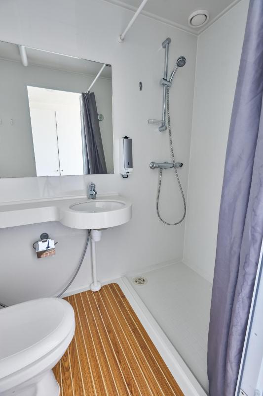 Small Single Room image 1