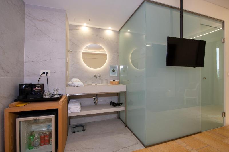 Junior Suite image 4