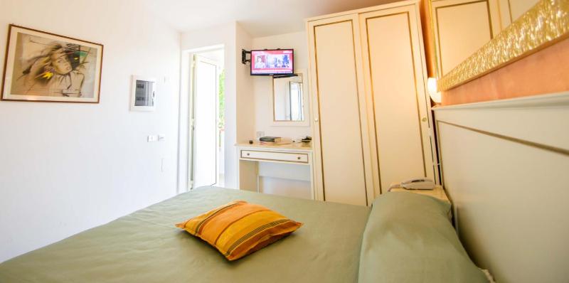 Economy Studio image 2