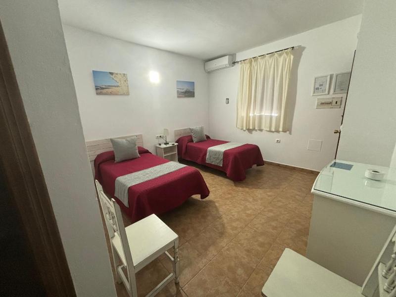 Twin Room without Terrace image 3