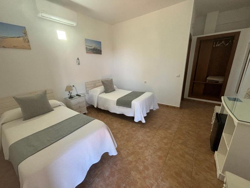 Twin Room without Terrace image 2