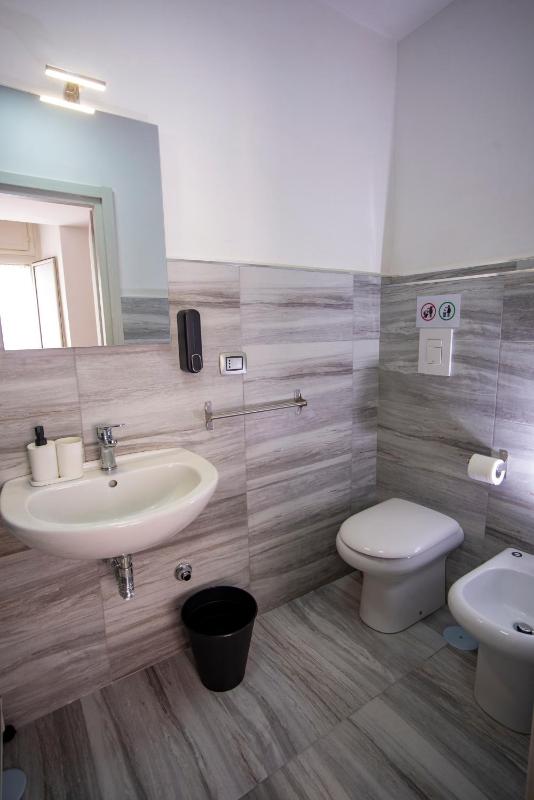 NA City Rooms - image 12