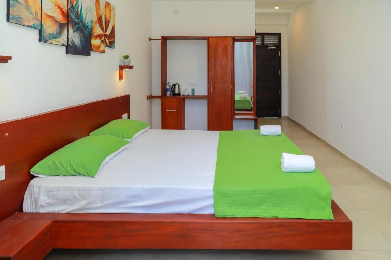 Traveller's Hotel Hikkaduwa - image 18