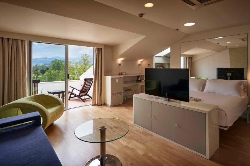 Junior Suite image 3