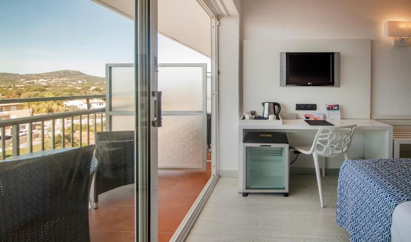 Double or Twin Room with Pool View image 2