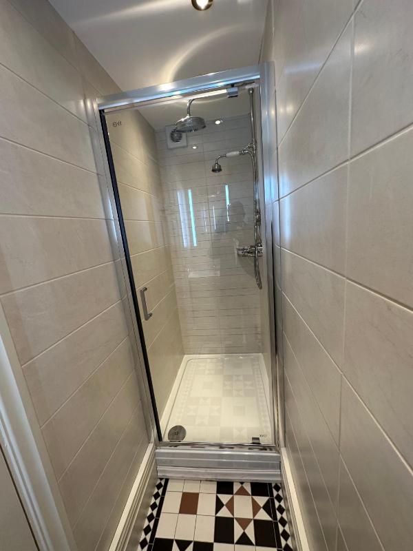 Double Room with Shower image 3