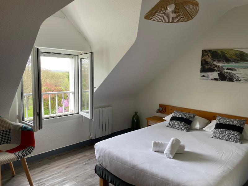 Double Room with Garden View image 1