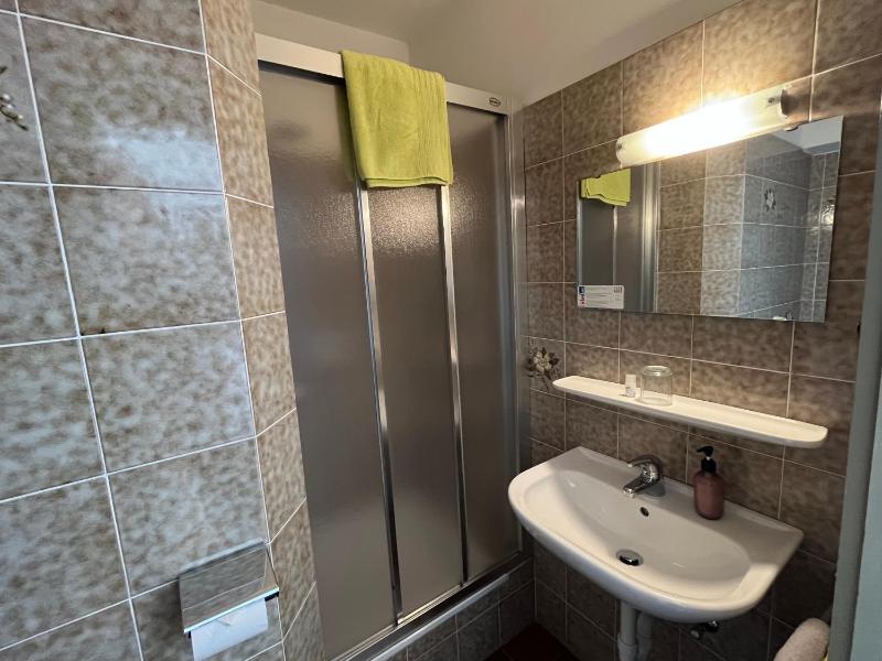 Single Room image 2