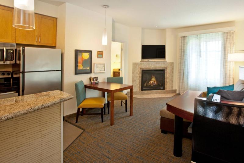 Residence Inn by Marriott Portland Airport at Cascade Station - image 13