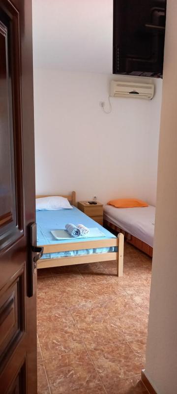 Studio with Balcony image 1