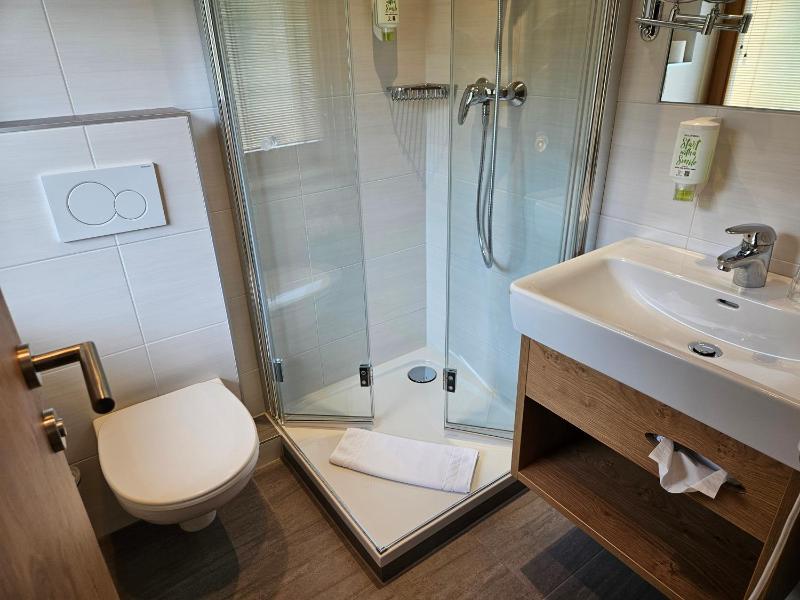 Single Room with Balcony image 3