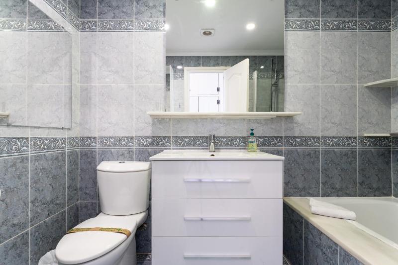 Dona Lola Sandra - Cozy beach front house with open sea views located in Calahonda only few minutes away from Marbella - Costa del sol CS111 - image 20