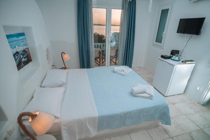 Sofia's Bungalows Mykonos - image 7