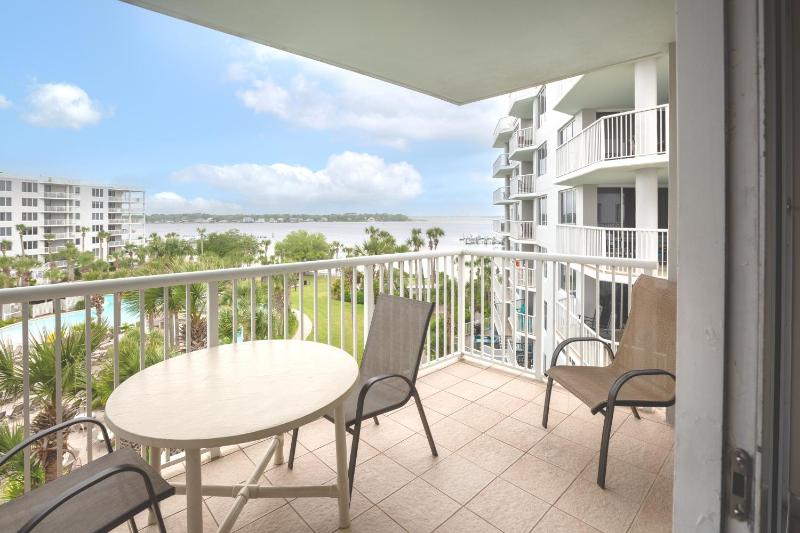 Destin West Sandpiper Bld 501 Bay side Condo - image 36