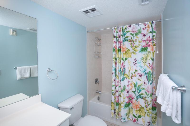 Destin West Sandpiper Bld 501 Bay side Condo - image 23
