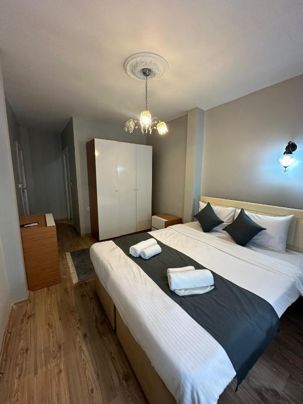 Standard Quadruple Room image 1