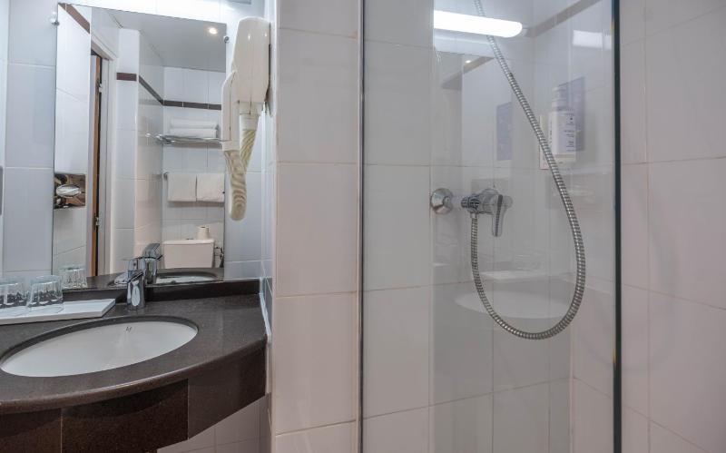 Superior Double or Twin Room image 2